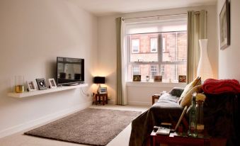 2 Bedroom Flat in Edinburgh
