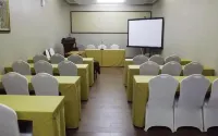 Hotel Puri Kayana Hotels in Curug