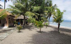 Sea World Club Beach Resort & Dive Center, Resort That Supports the Poor