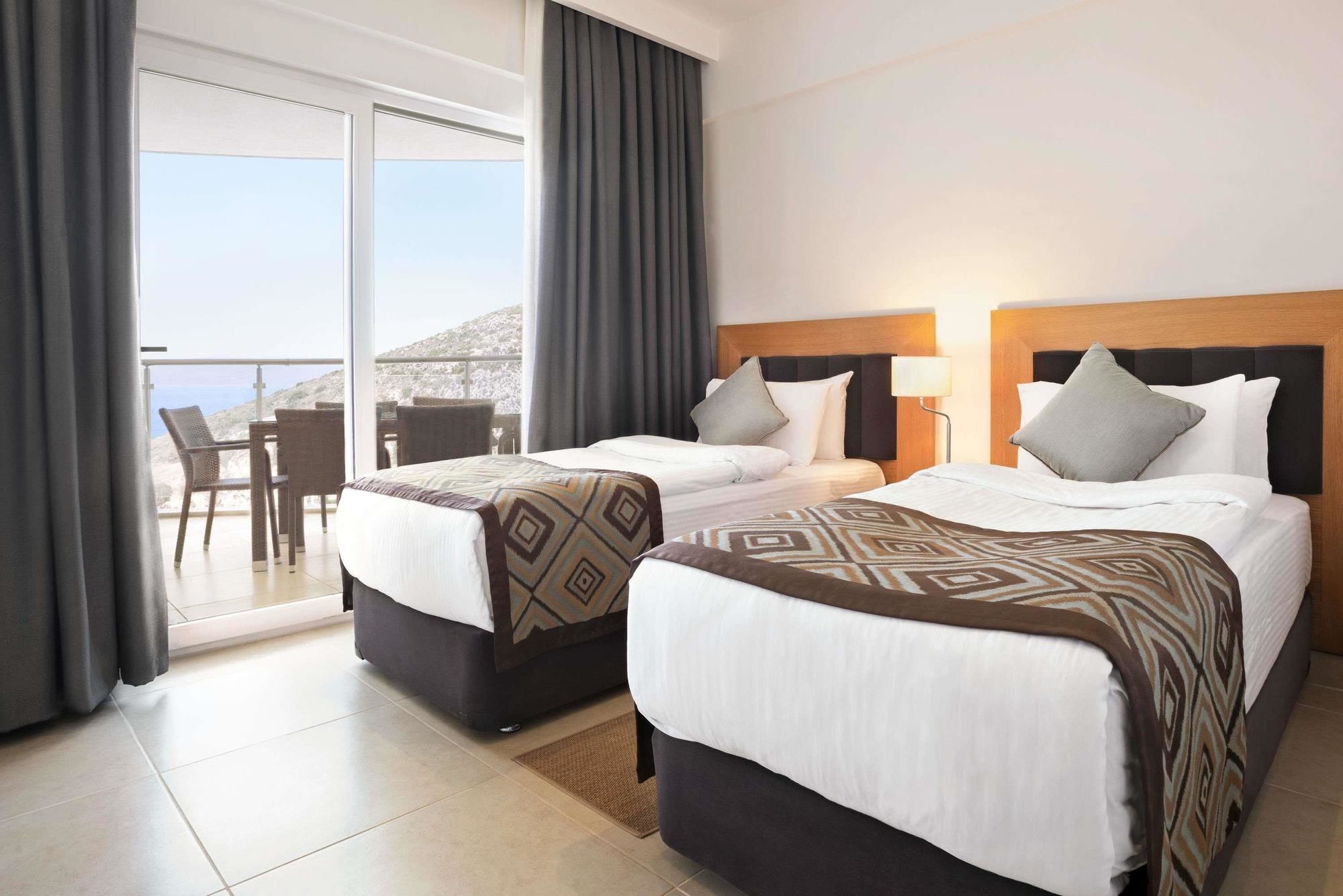 Ramada Hotel & Suites Kusadasi