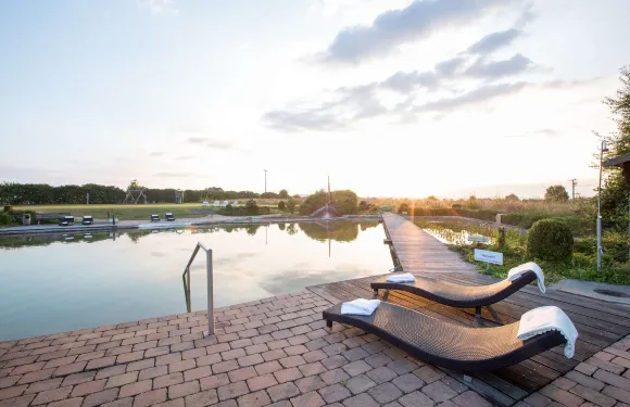 阿拉米斯會議及體育酒店