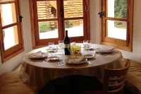 HOSTERÍA LA RACLETTE Hoteles en Lácar