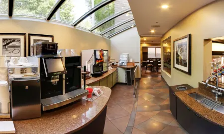 Hotel Strata Отели рядом с достопримечательностью «Гуглплекс»