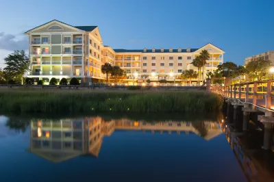 Courtyard Charleston Waterfront Hotels in Charleston