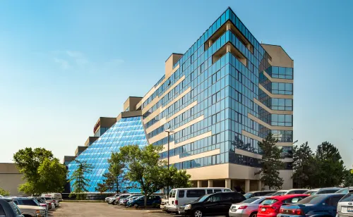 Crowne Plaza ST. Louis Airport Hotel di Bridgeton