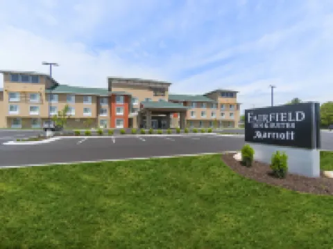 Fairfield Inn & Suites Gaylord Hotels in Otsego County