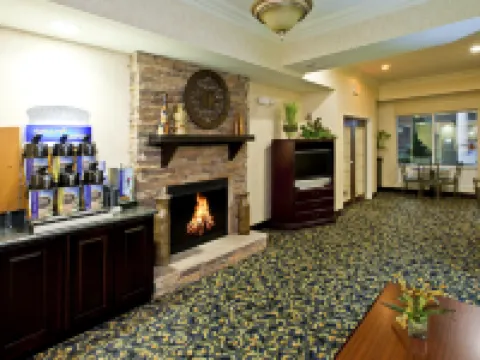 Holiday Inn Express & Suites FRANKFORT by IHG Hotels in Frankfort