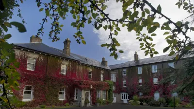 St Andrews Town Hotel Hotels near Sixways Stadium