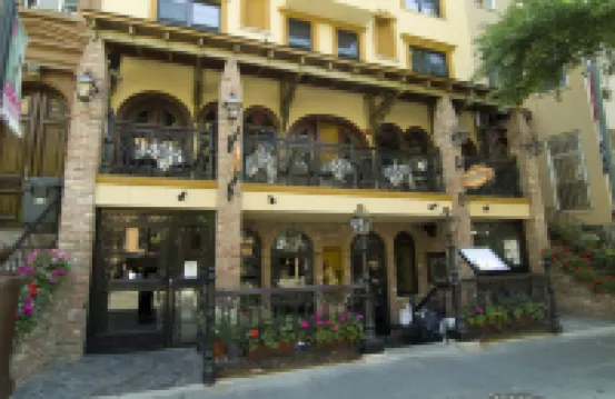 더 프렌치 쿼터