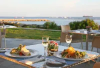 Crowne Plaza LIMASSOL by IHG - breakfast