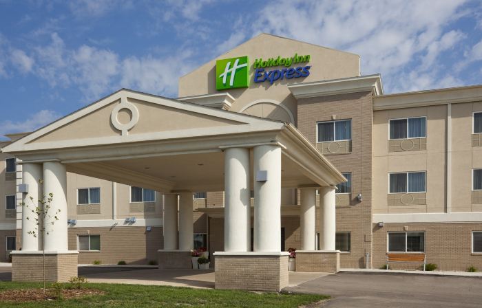 Holiday Inn Express DEVILS LAKE by IHG