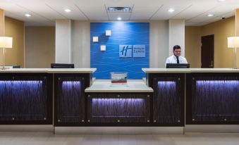 Holiday Inn Express & Suites Midland Loop 250