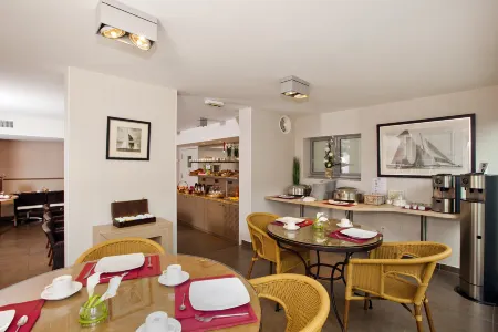 Residhome Arcachon Plazza Отели в г. Аркашон