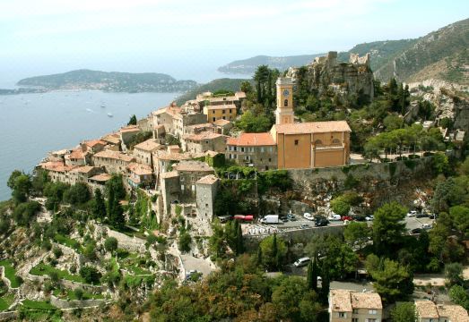 에제 절벽 호텔 전경