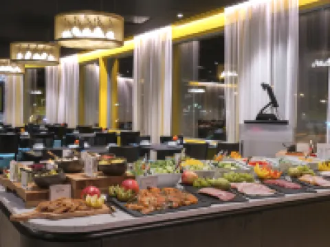 トーン ホテル ハルスター ハーシュタのホテル