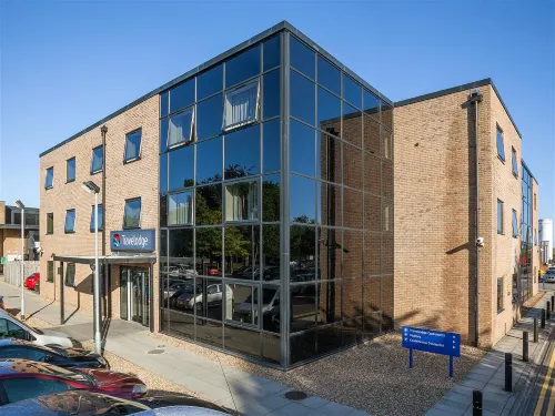 Travelodge Bedford Hotel - Pet Friendly