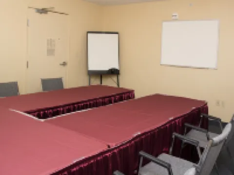 Candlewood Suites KALAMAZOO by IHG Hotels in Kalamazoo