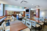 Staybridge Suites CLEVELAND MAYFIELD HTS BEACHWD by IHG - Pysäköinti