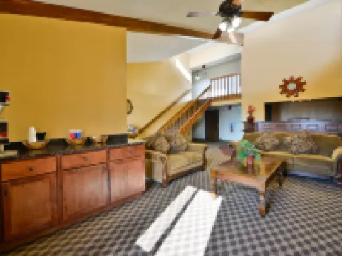 HomeTown Inn Hotels in Wright County