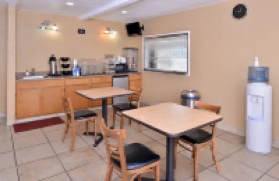 舒倫堡美洲最佳價值酒店 費耶特縣酒店