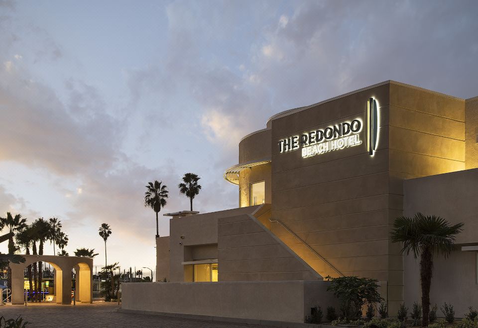 Redondo Beach Hotel, Tapestry Collection by Hilton-Redondo Beach Updated  2023 Room Price-Reviews u0026 Deals | Trip.com