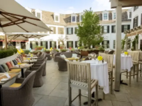 デラマー サウスポート フェアフィールドのホテル