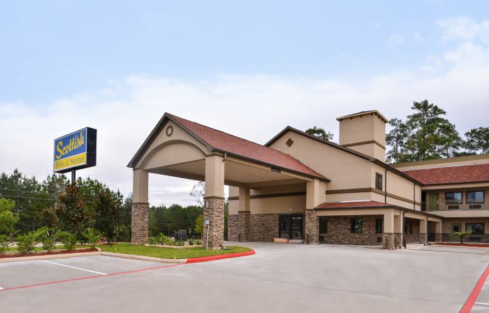 Scottish Inn & Suites - Conroe