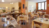 Hotel Naonis - servizio colazione