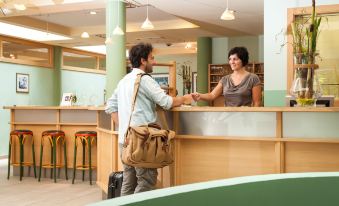 Hotel Brenner - Stop & Go - Housity