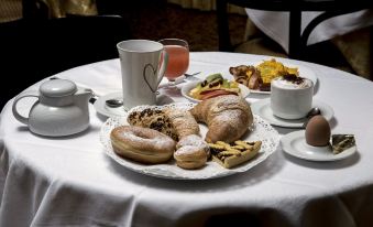 Marchi Hotel - Housity
