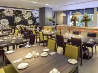 Mercure Kota Kinabalu City Centre - breakfast