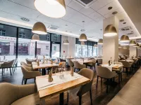 Q Hotel Plus Katowice - พร้อมอาหารเช้า