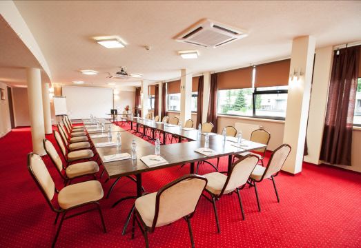 3. 호텔 디아망 스..