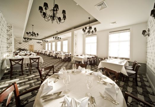 4. 호텔 빌렌스키..