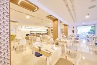 Mll Mediterranean Bay - Adults Only - breakfast