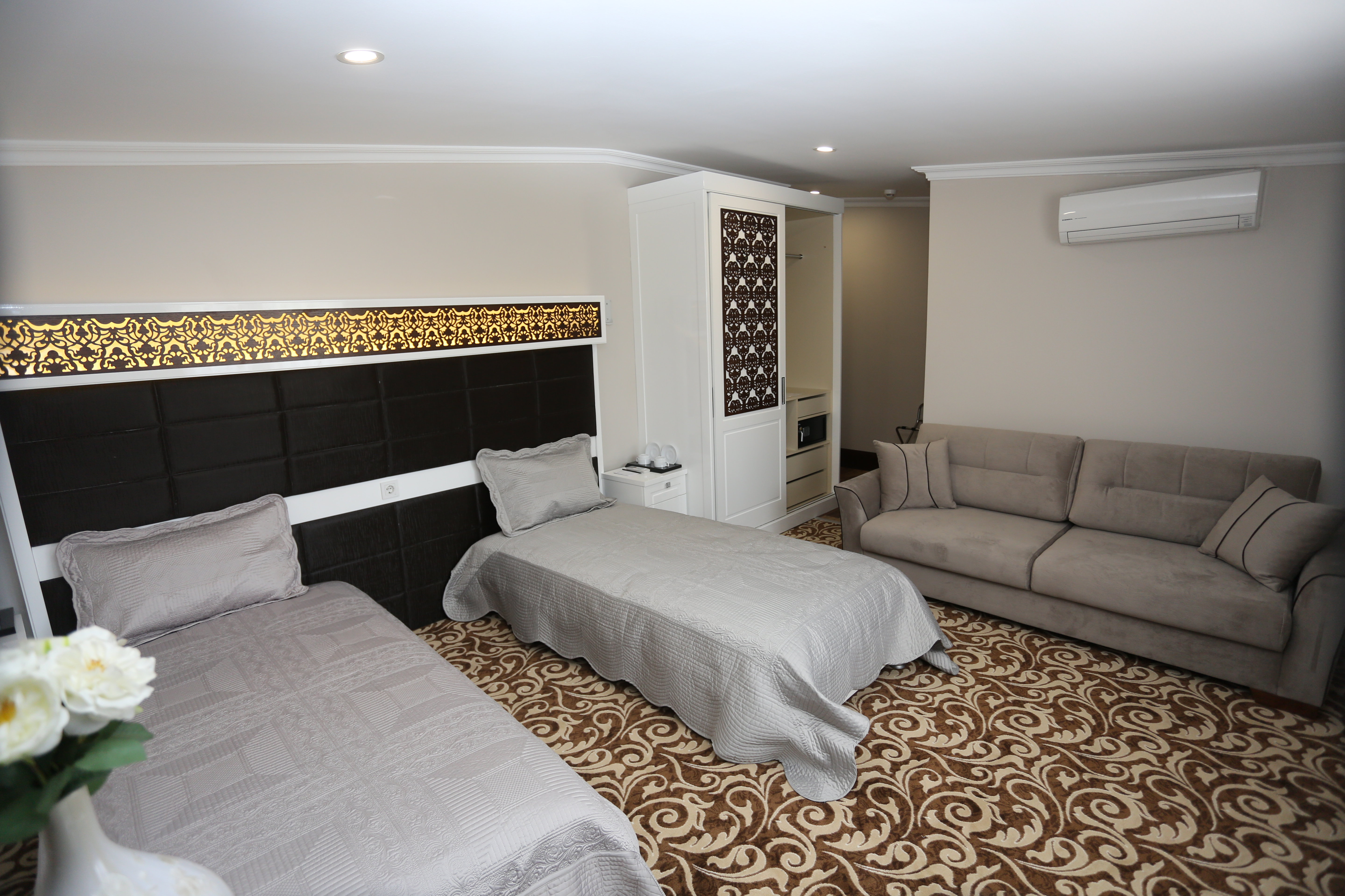 K Suites Hotel (K Suites Otel)