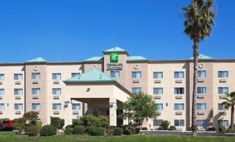 Holiday Inn Express Bakersfield