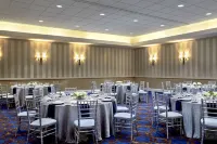 Sheraton Milwaukee Brookfield Hotel - breakfast