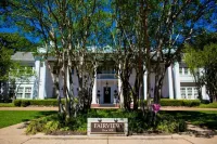 Fairview Inn Hotels near Jackson State University