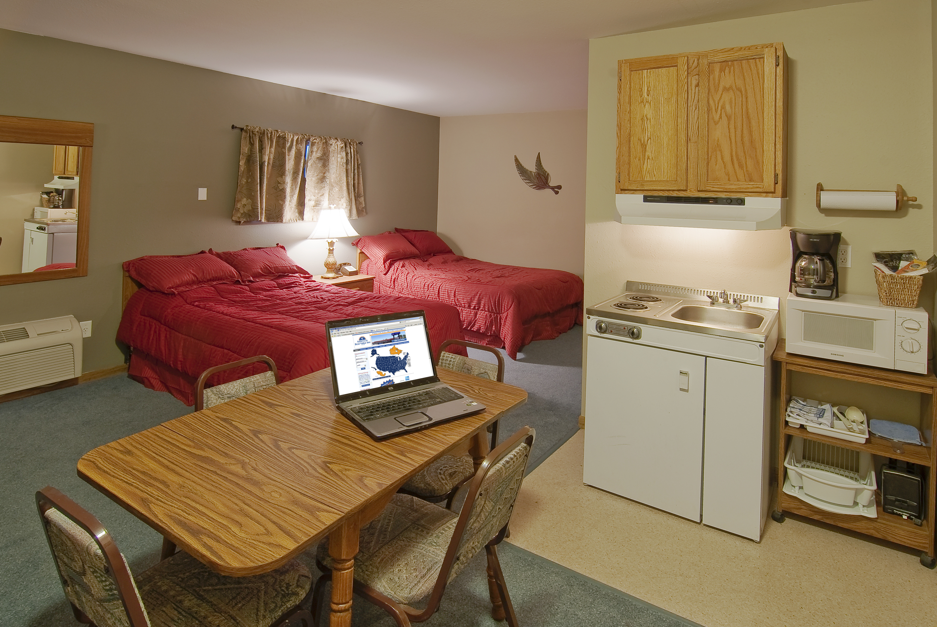 Americas Best Value Inn Marquette