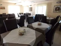 Guesthouse Vila Dnd - petit déjeuner