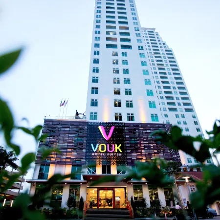Vouk Hotel Suites, Penang Отели рядом с достопримечательностью «Gurney Drive»