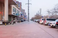 Changyuan Huatai Hotel (City Gymnasium Yinhe Xintiandi Branch) - Parking
