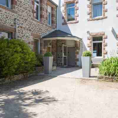 Hôtel les Costans, the Originals Relais (Relais du Silence) Hotel Exterior