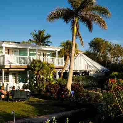 Tropic Isle at Anna Maria Island Inn Hotel Exterior