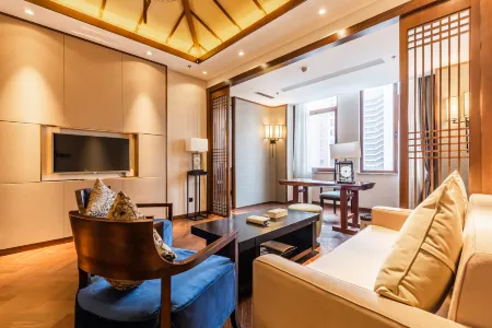 Yinyi International Hotel Отели в г. Бэньси