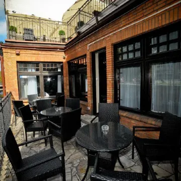 World Hostel - Old Town