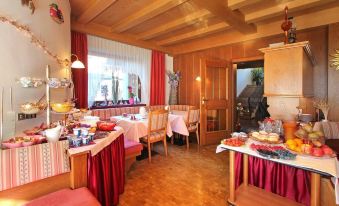 Hotel Garni Savoy