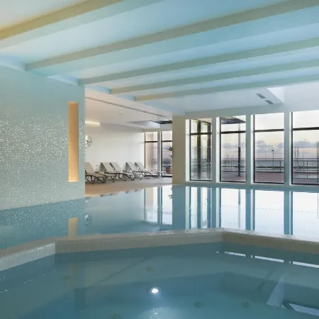 Real Marina Residence