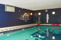 Fletcher Boshotel De Lochemse Heuvels - Pools